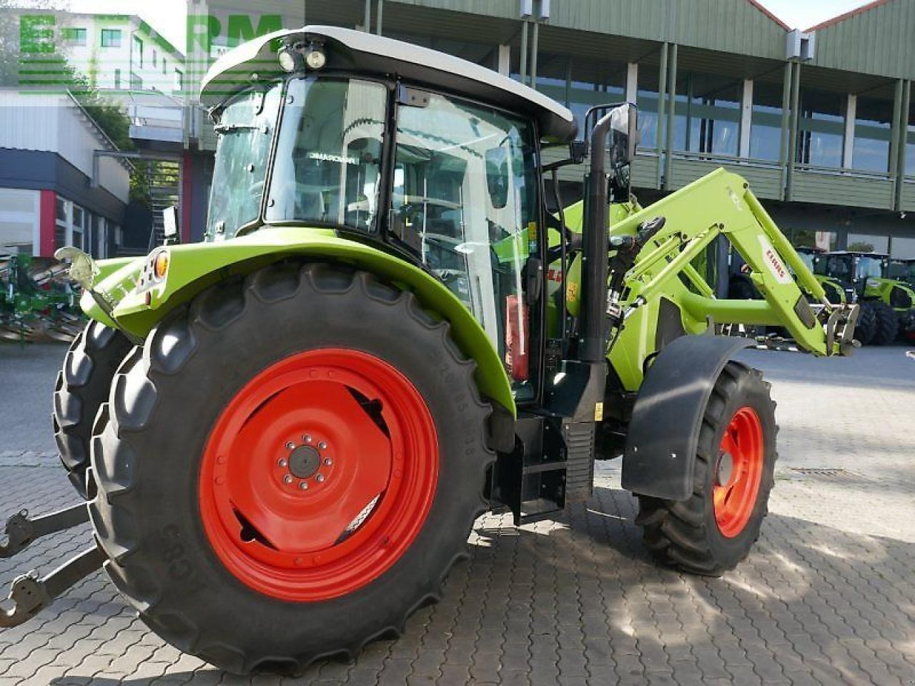Farm tractor CLAAS arion 420