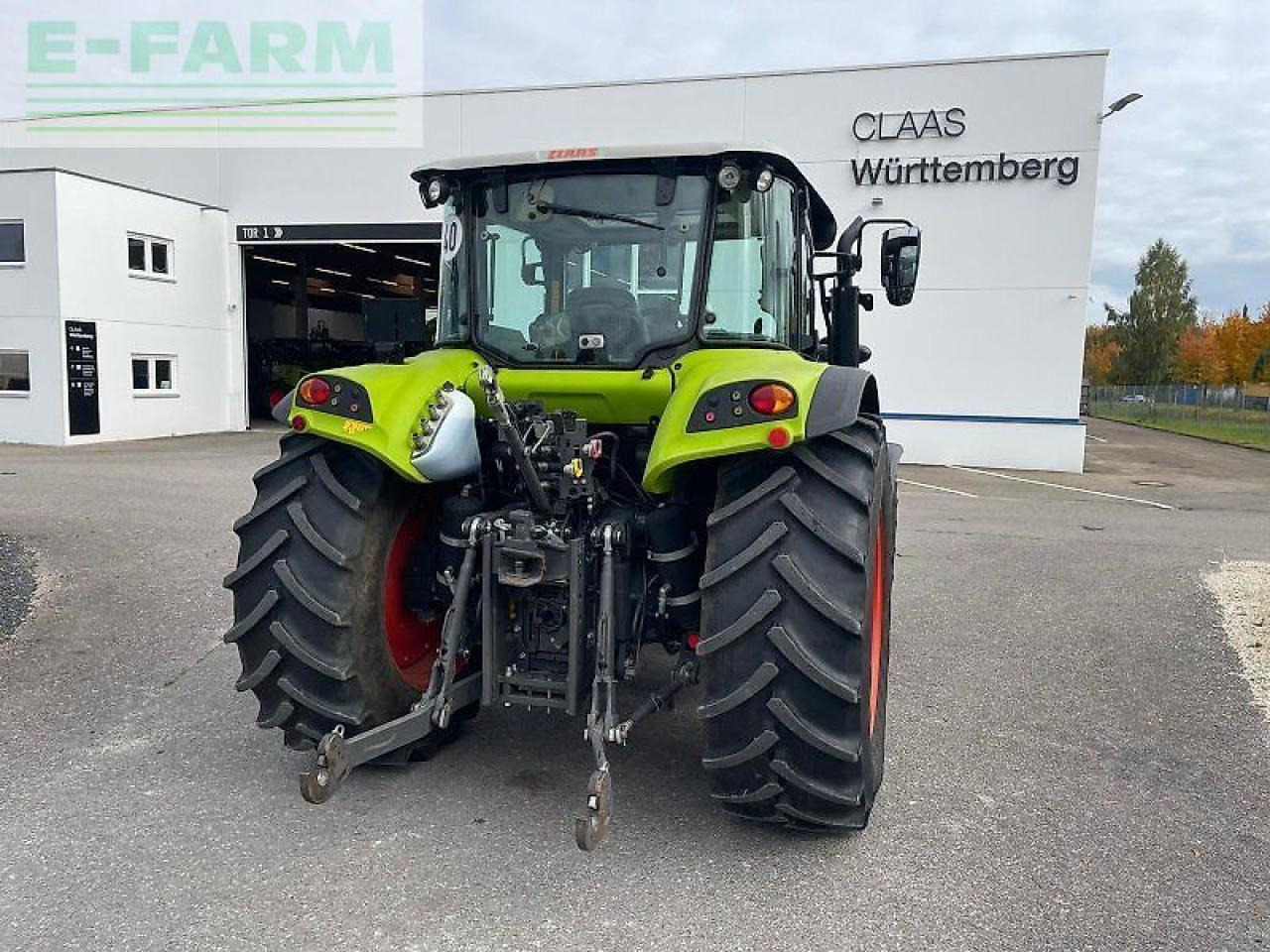 Farm tractor CLAAS arion 420