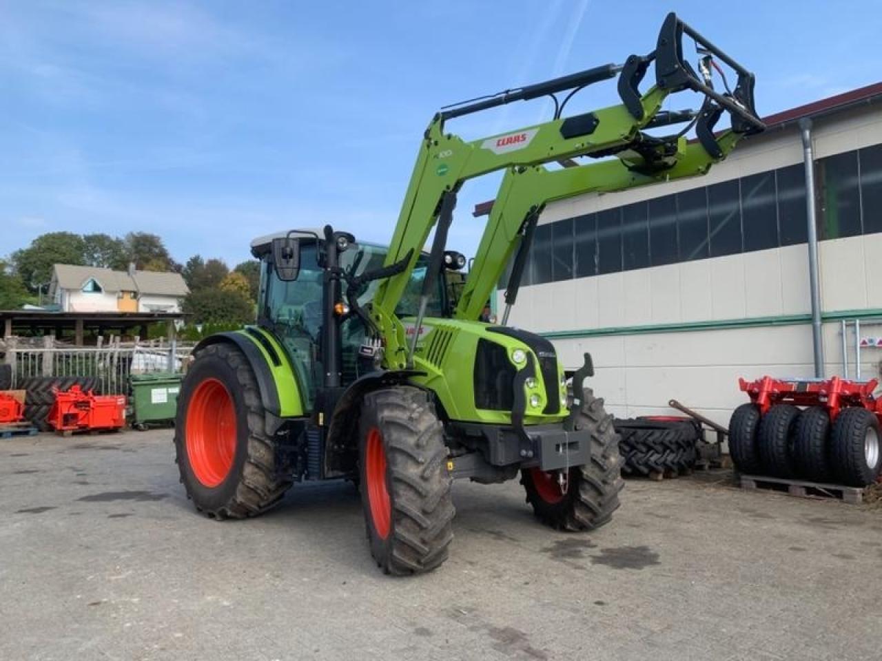 Farm tractor CLAAS arion 420