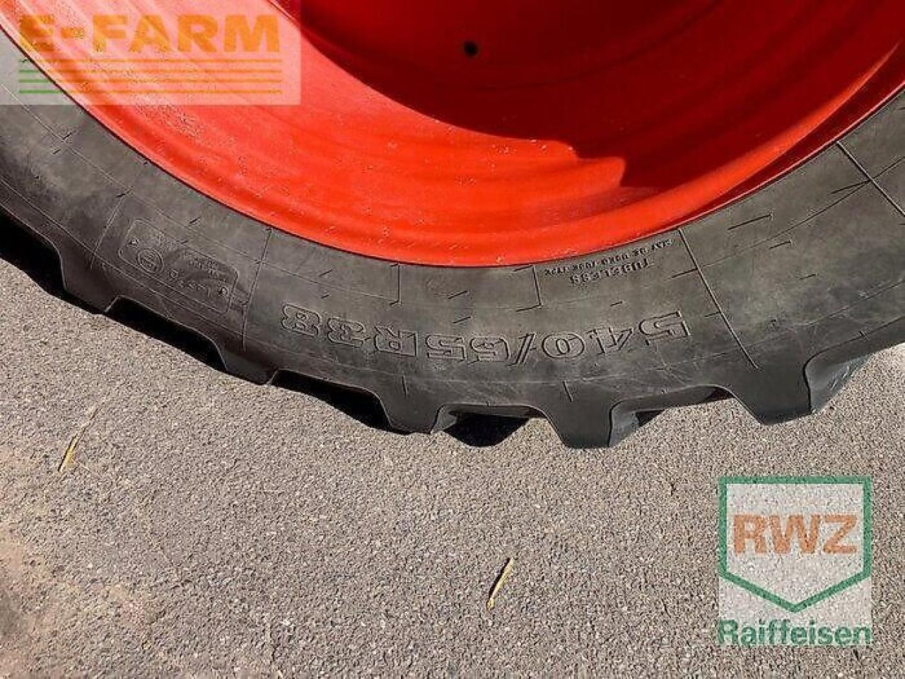 Farm tractor CLAAS arion 420