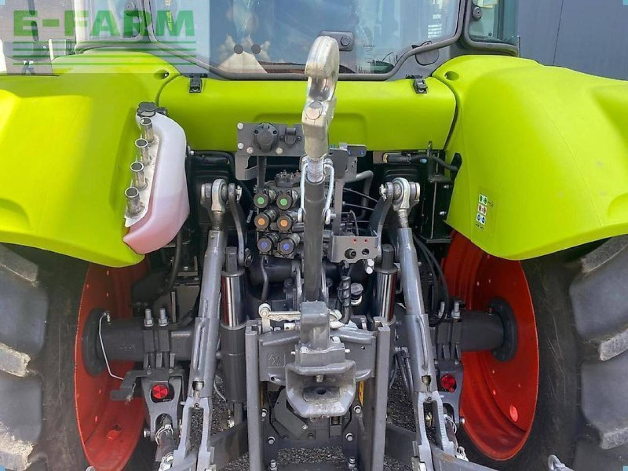 Farm tractor CLAAS arion 420