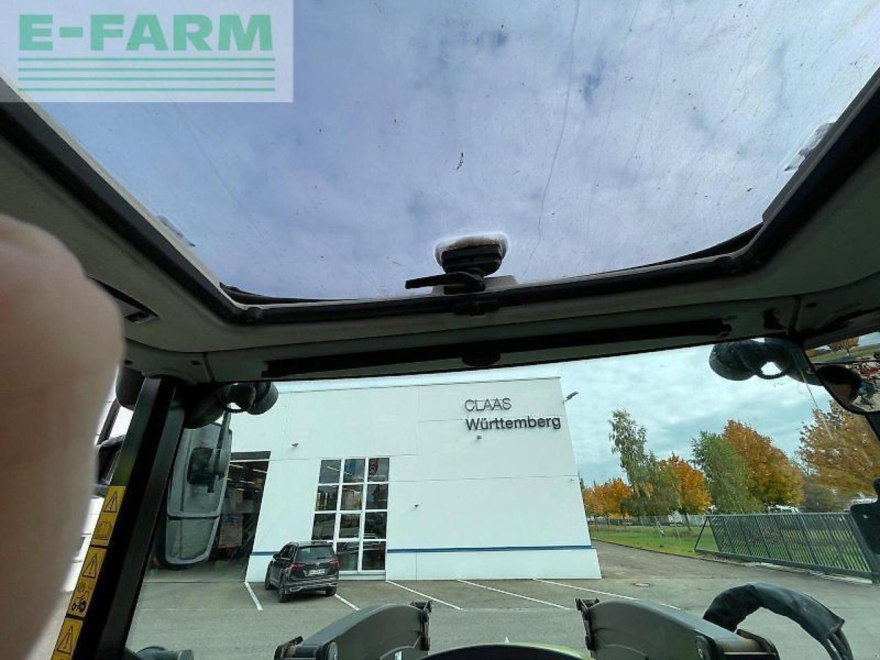 Farm tractor CLAAS arion 420