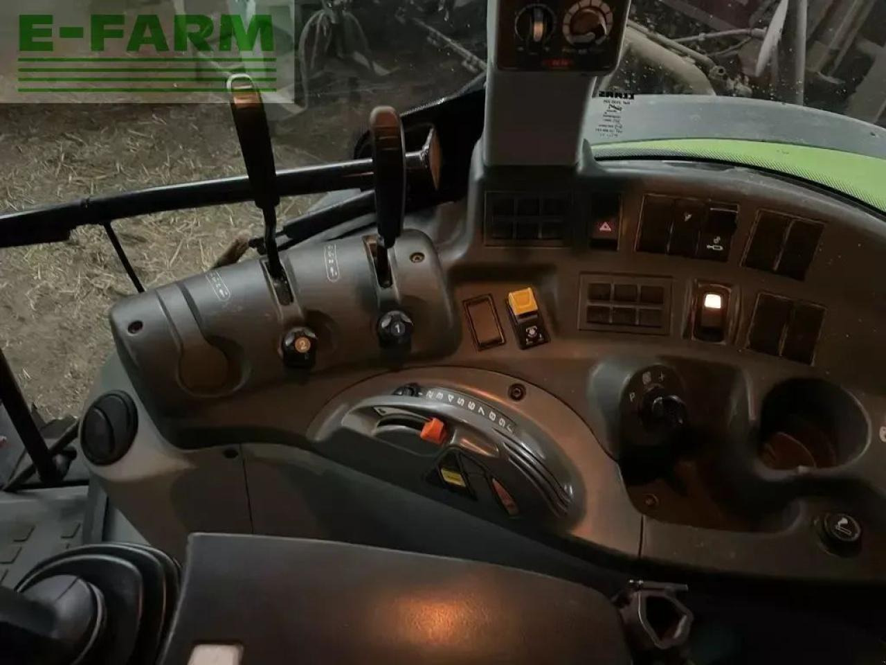Farm tractor CLAAS arion 420 cis