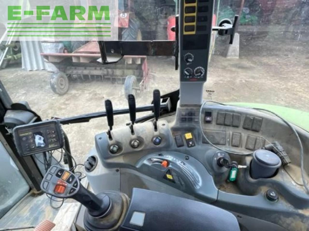 Farm tractor CLAAS arion 420 cis