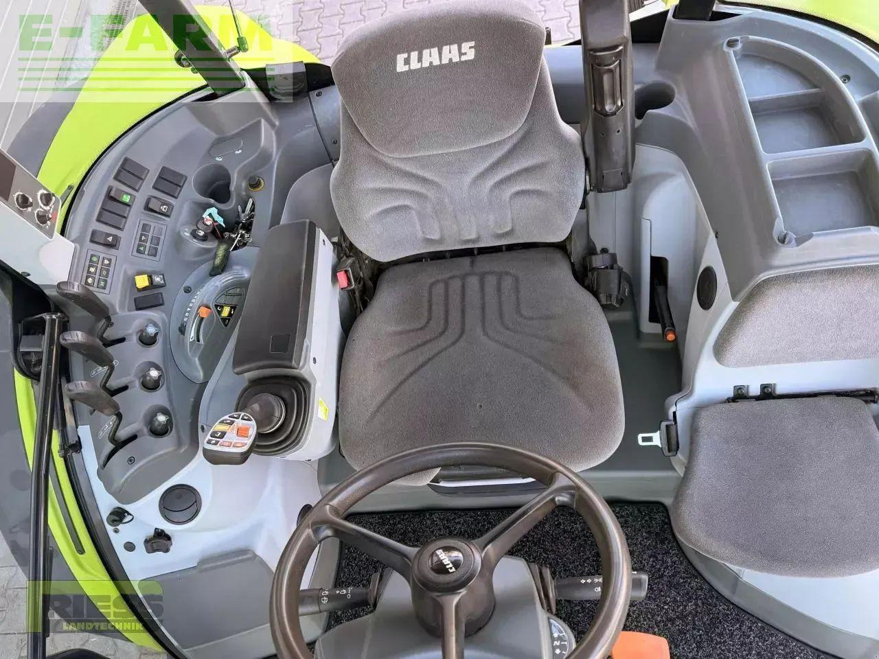 Farm tractor CLAAS arion 420 cis a32