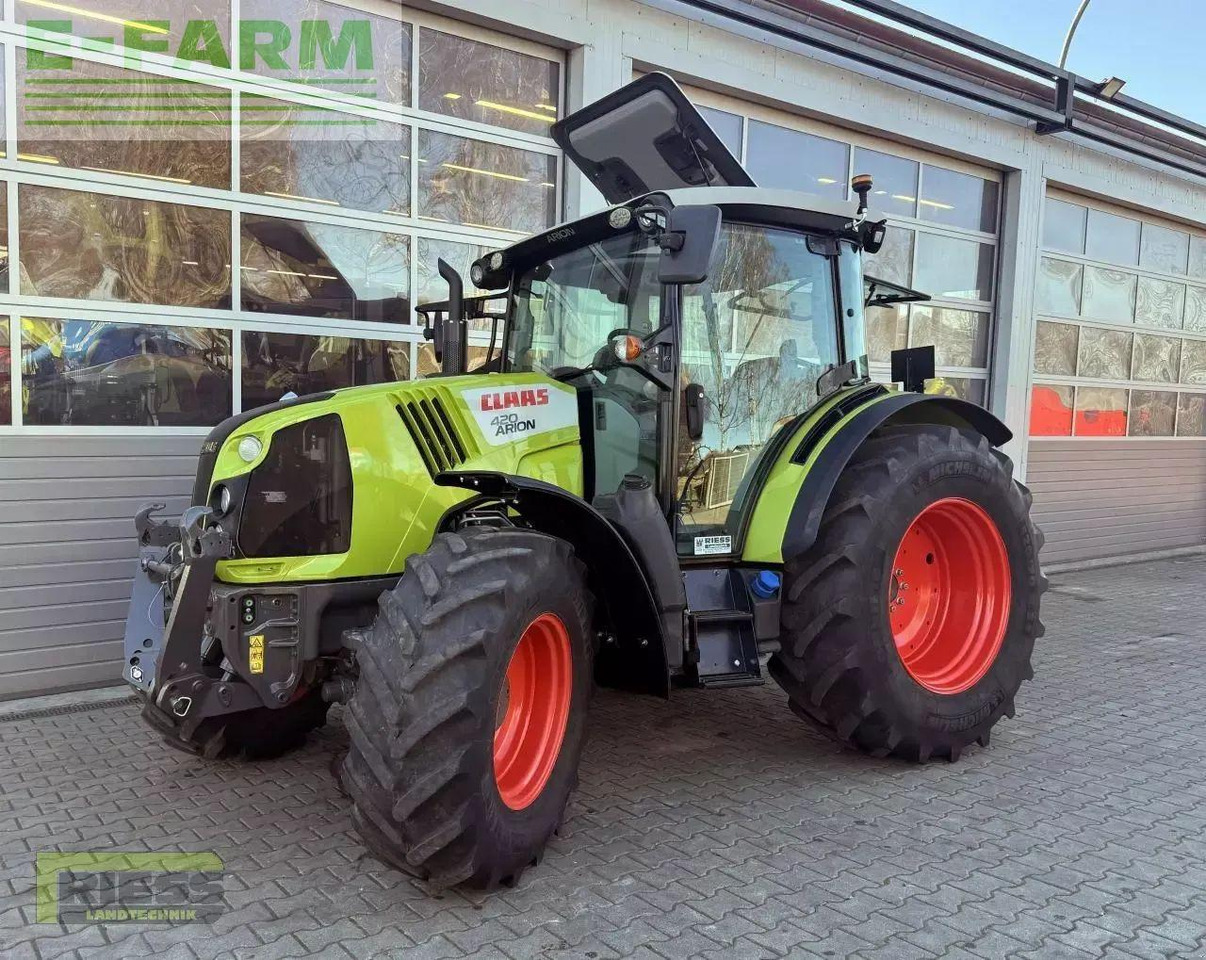 Farm tractor CLAAS arion 420 cis a32