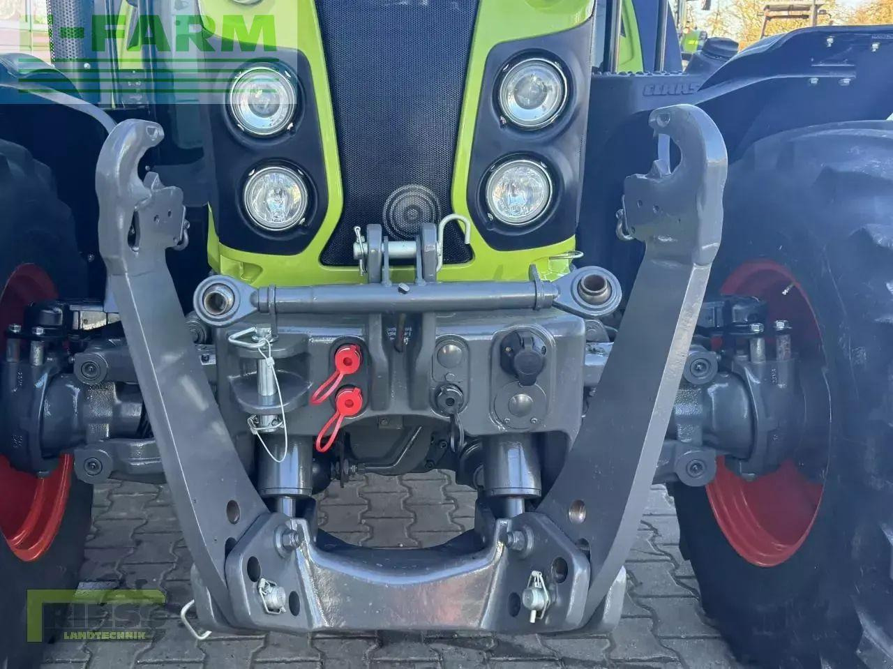 Farm tractor CLAAS arion 420 cis a32