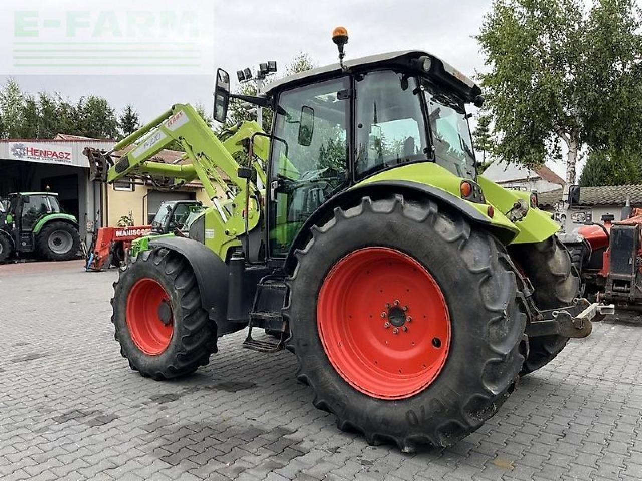 Farm tractor CLAAS arion 420 cis + claas fl100