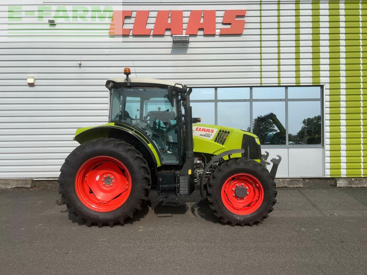 Farm tractor CLAAS arion 420 m