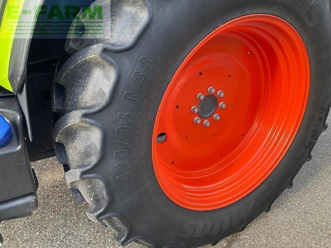 Farm tractor CLAAS arion 430 cis