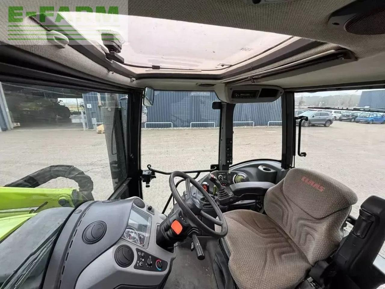 Farm tractor CLAAS arion 430 cis