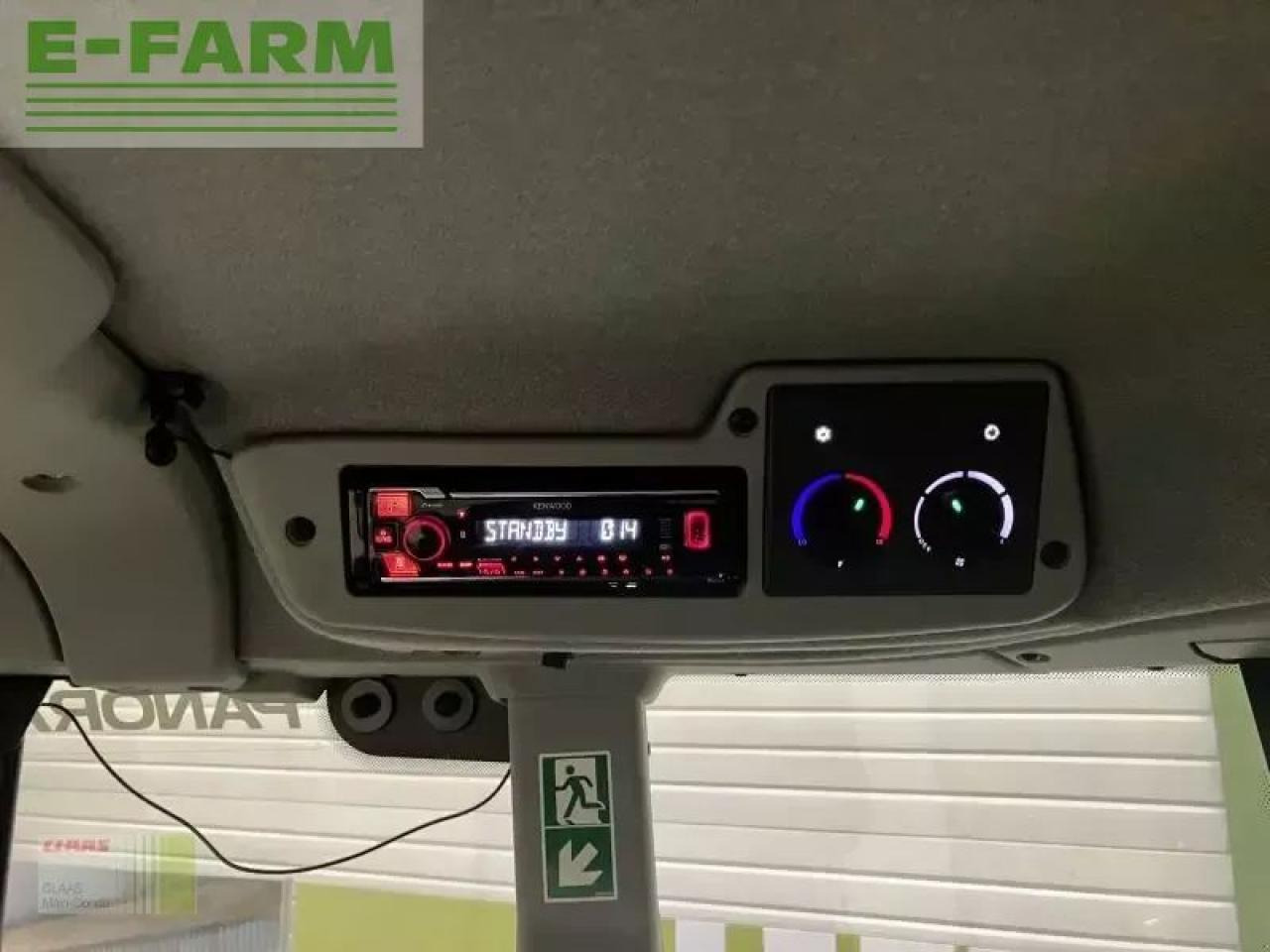 Farm tractor CLAAS arion 440