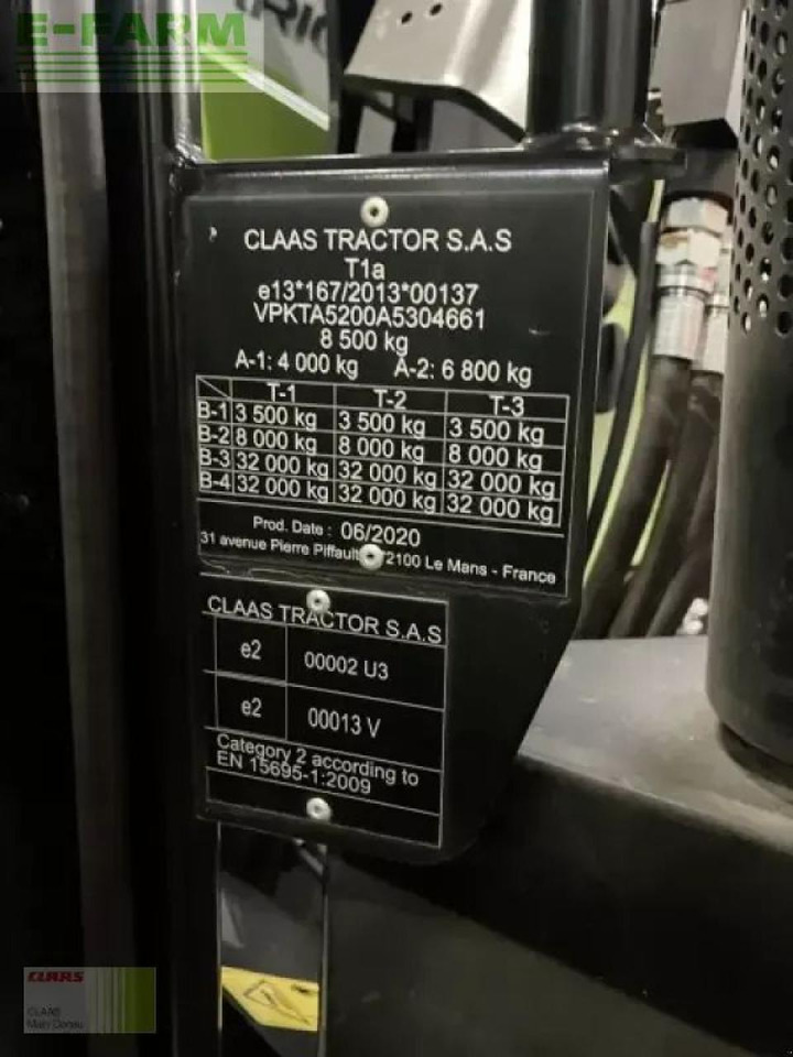 Farm tractor CLAAS arion 440