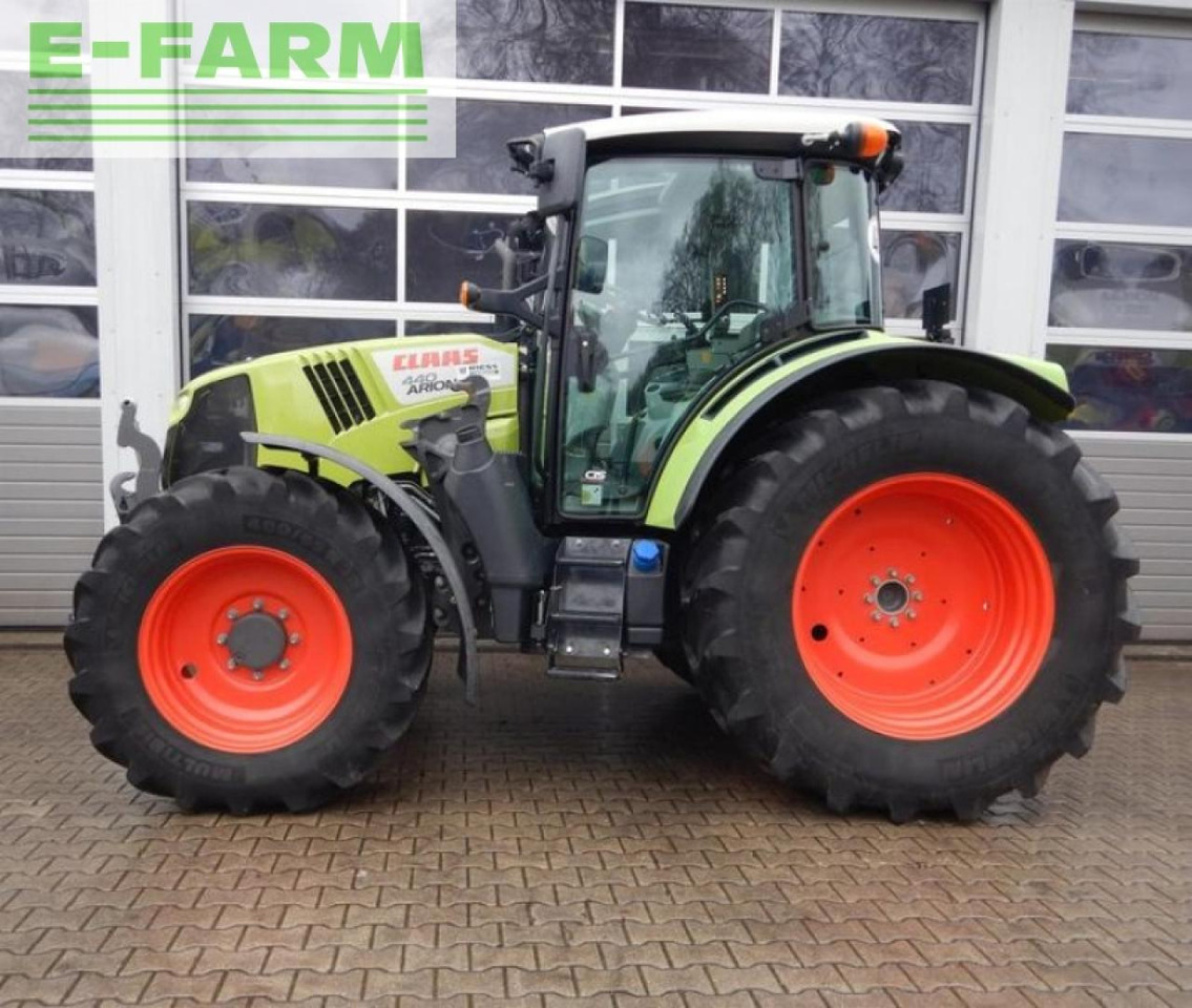 Farm tractor CLAAS arion 440 cis+