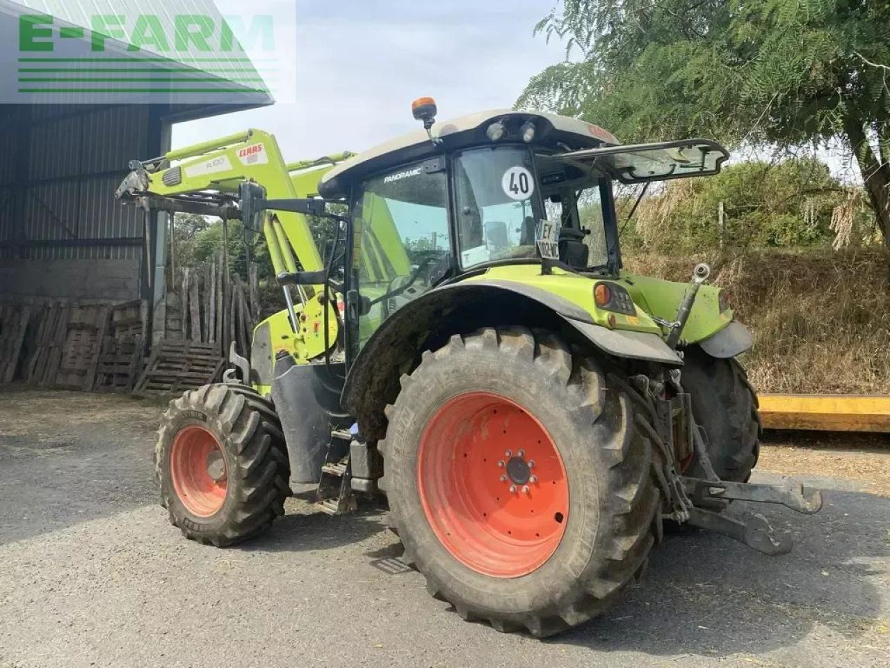Farm tractor CLAAS arion 440 toit haut