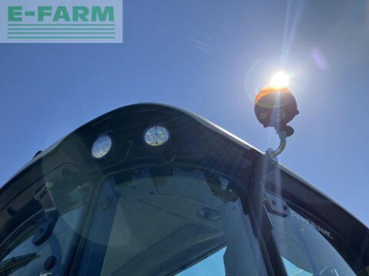 Farm tractor CLAAS arion 450 cis panoramic CIS