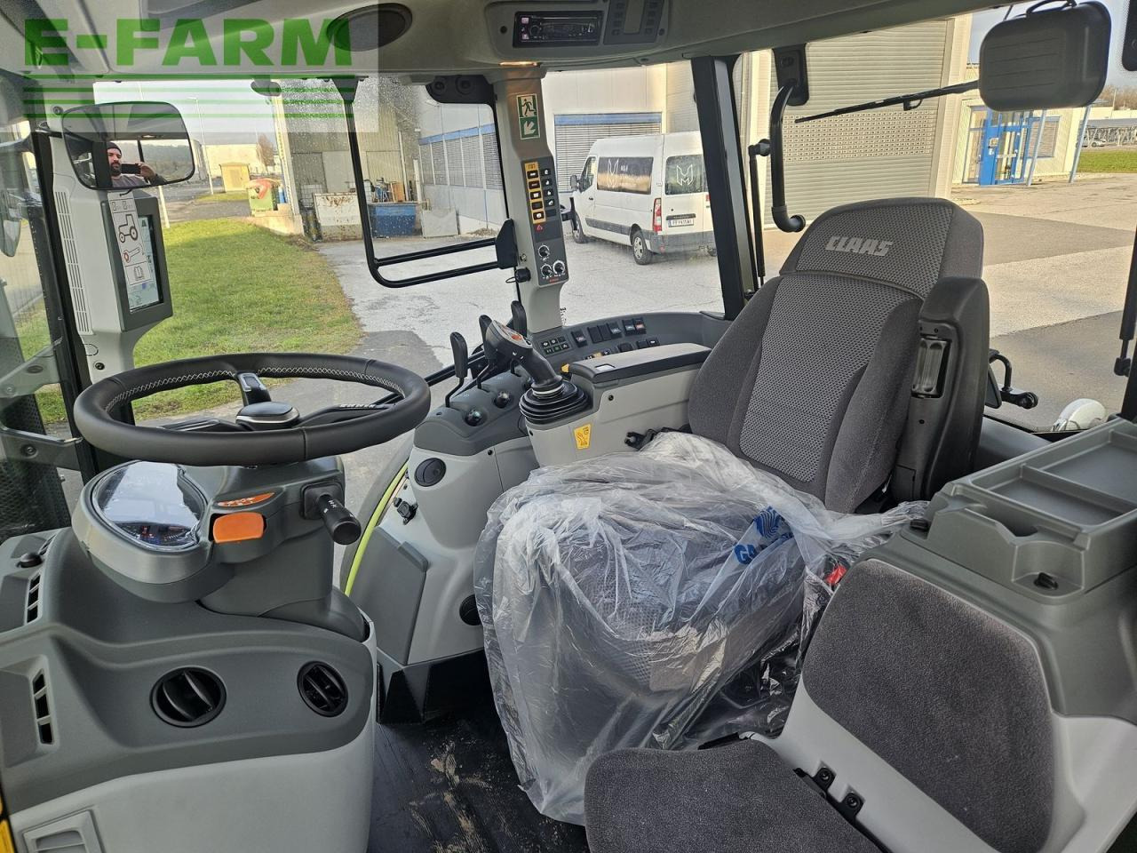 Farm tractor CLAAS arion 450 stage v (cis) CIS