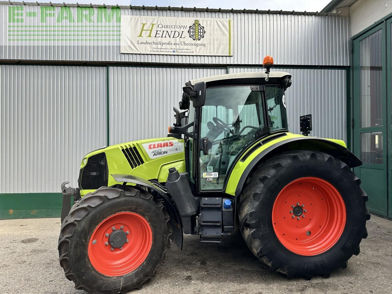Farm tractor CLAAS arion 460