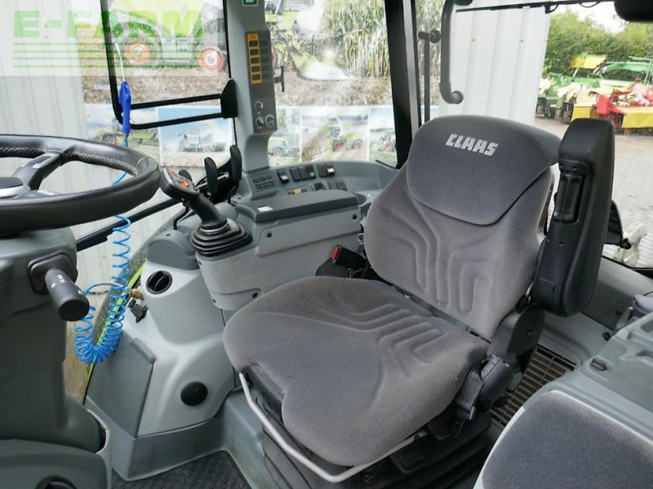 Farm tractor CLAAS arion 470 cis