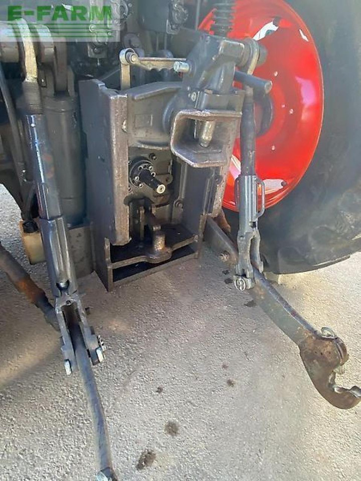 Farm tractor CLAAS arion 520