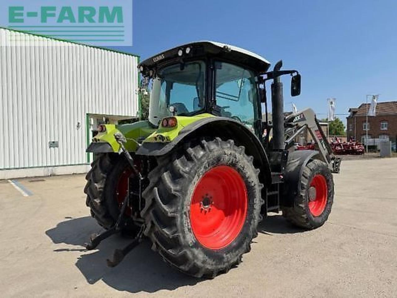 Farm tractor CLAAS arion 520