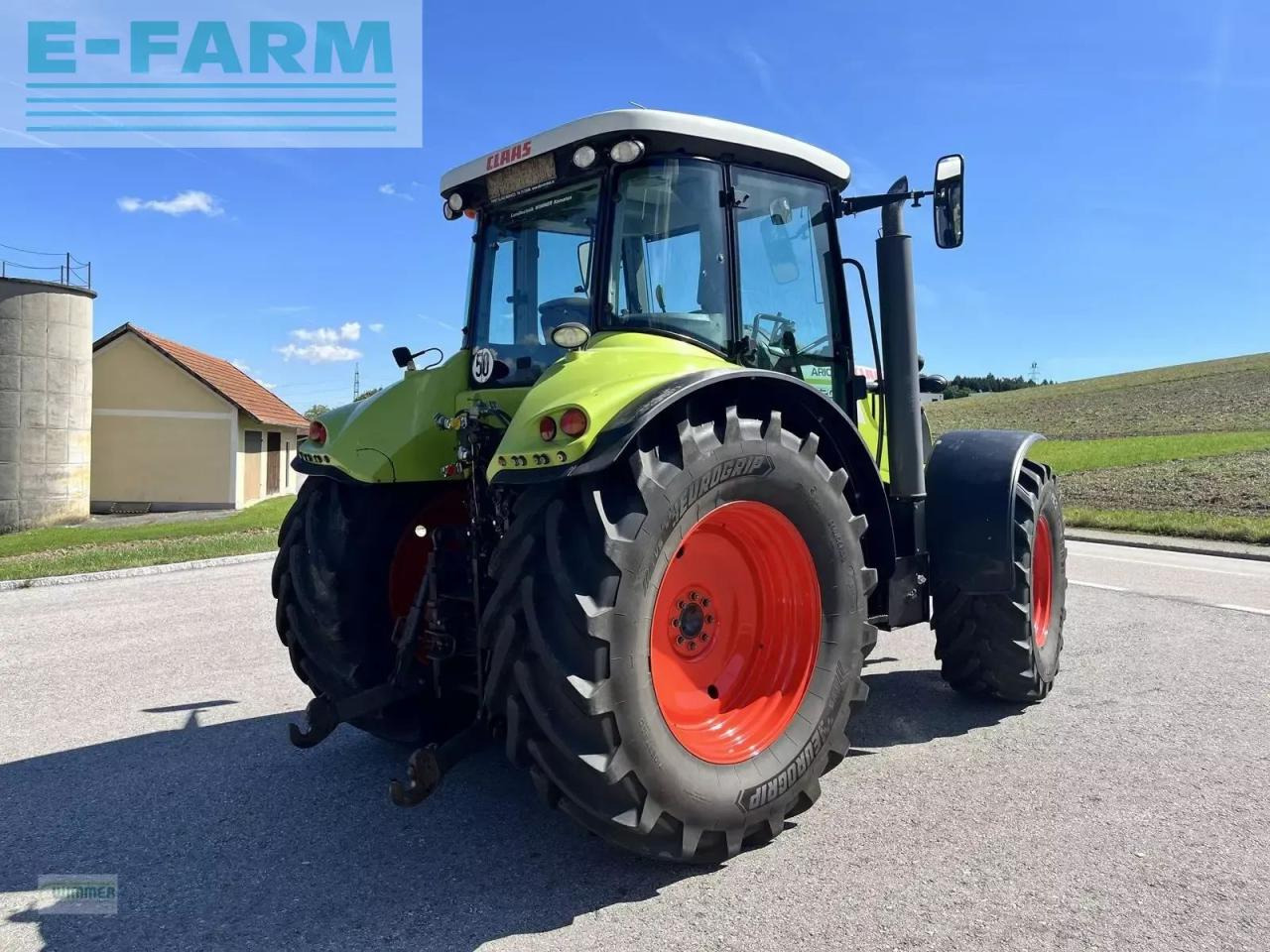 Farm tractor CLAAS arion 520