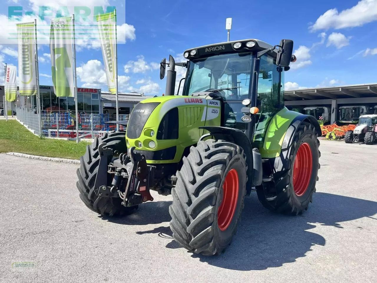 Farm tractor CLAAS arion 520