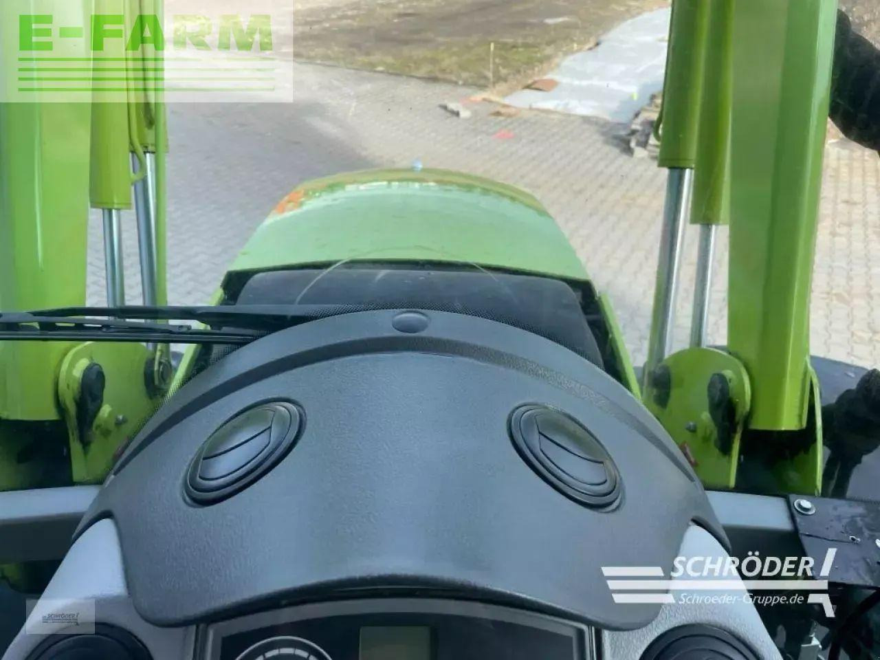 Farm tractor CLAAS arion 520 cebis