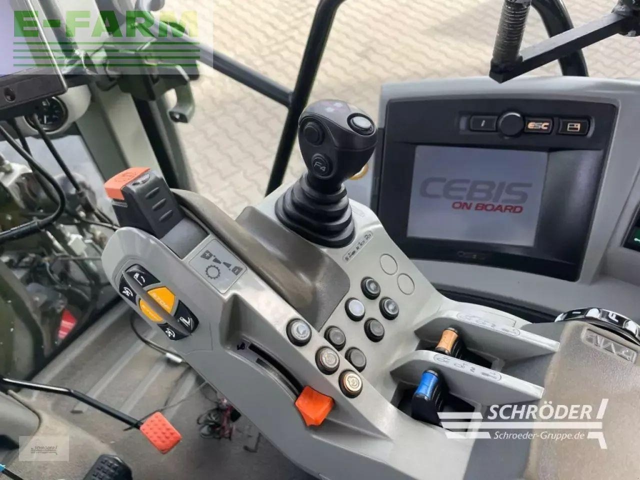 Farm tractor CLAAS arion 520 cebis