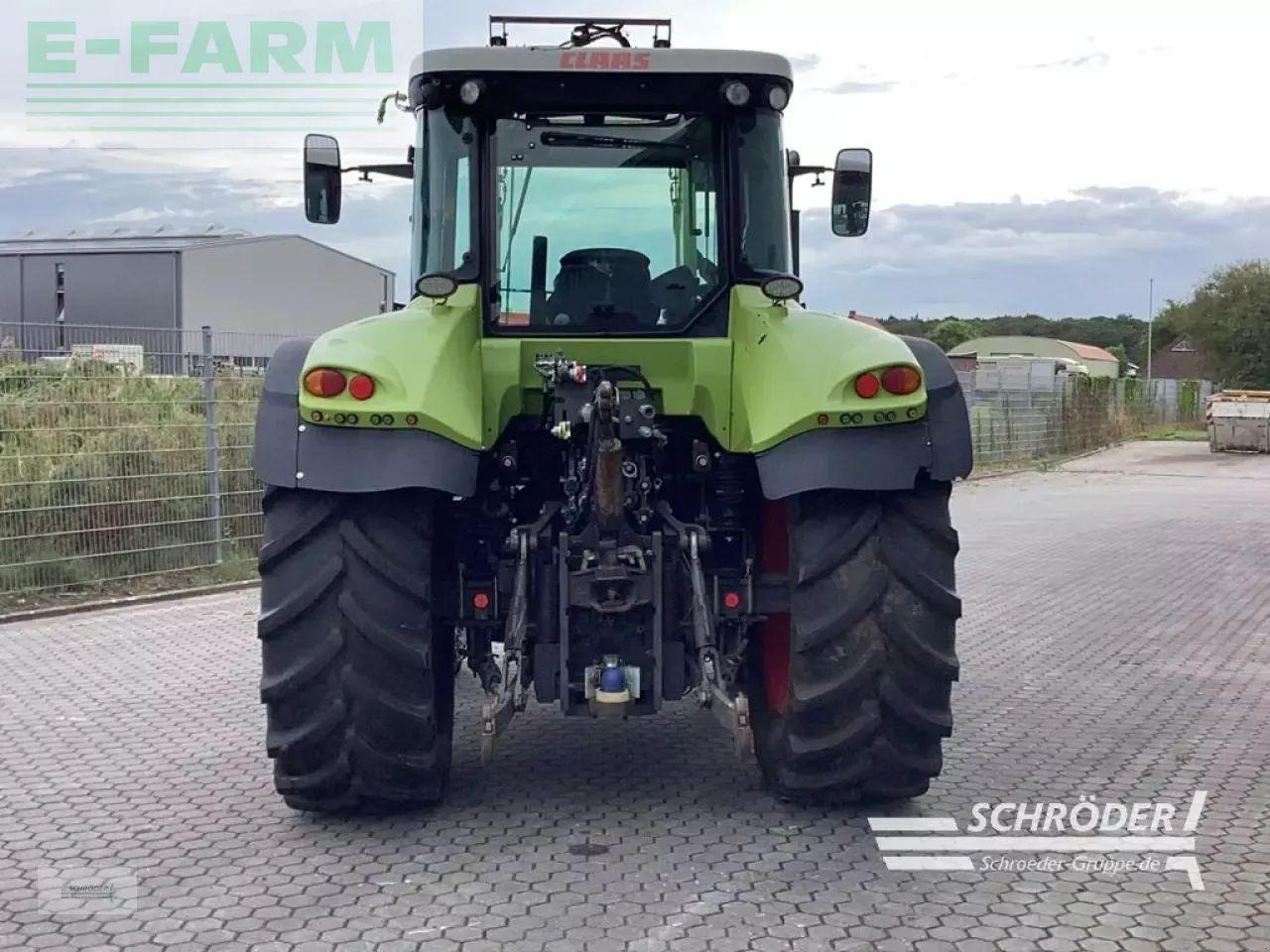 Farm tractor CLAAS arion 520 cebis