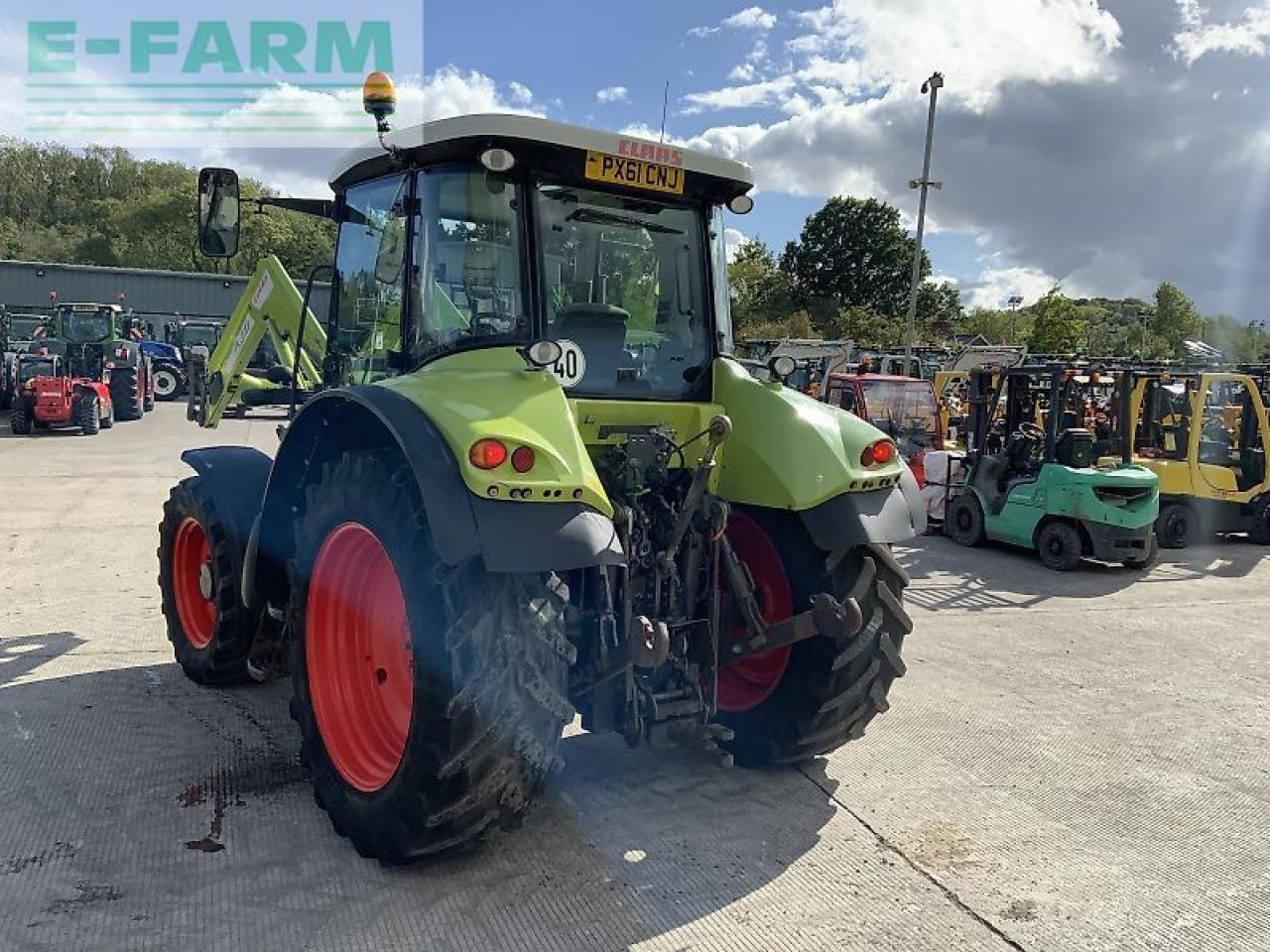 Farm tractor CLAAS arion 520 tractor (st23446)