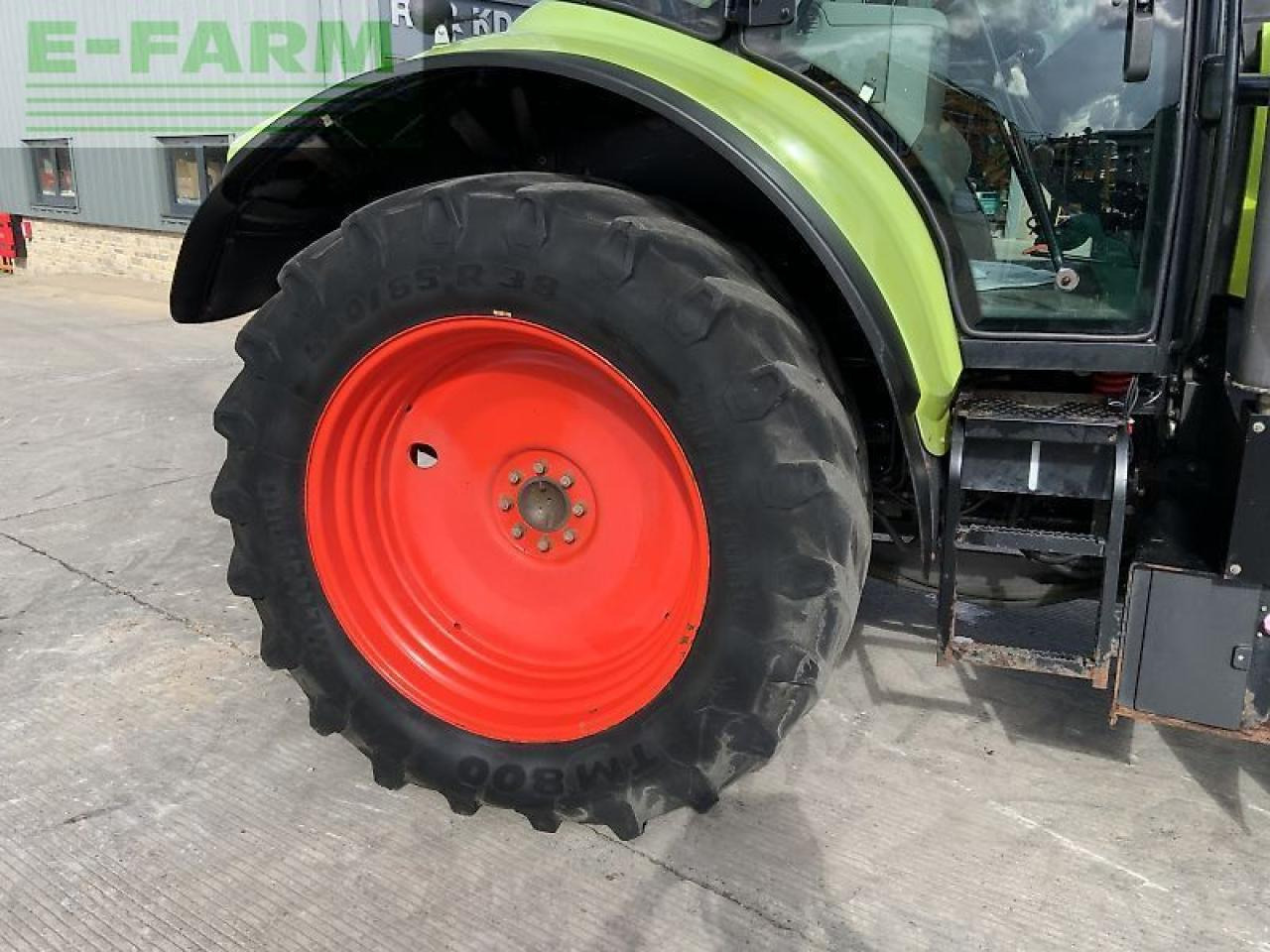Farm tractor CLAAS arion 520 tractor (st23446)