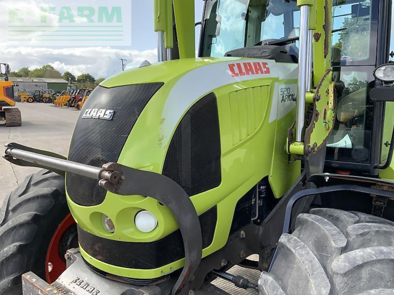 Farm tractor CLAAS arion 520 tractor (st23446)