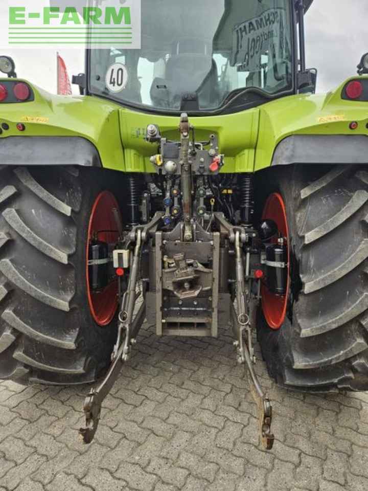 Farm tractor CLAAS arion 530