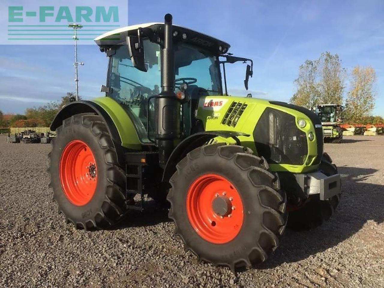 Farm tractor CLAAS arion 530