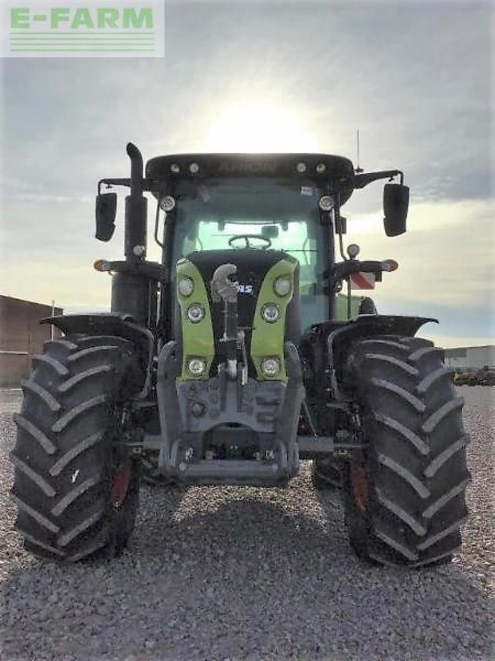 Farm tractor CLAAS arion 530