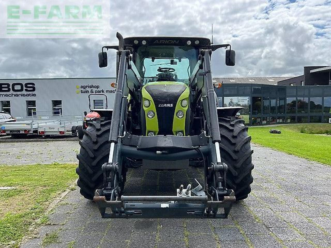 Farm tractor CLAAS arion 530 cis CIS