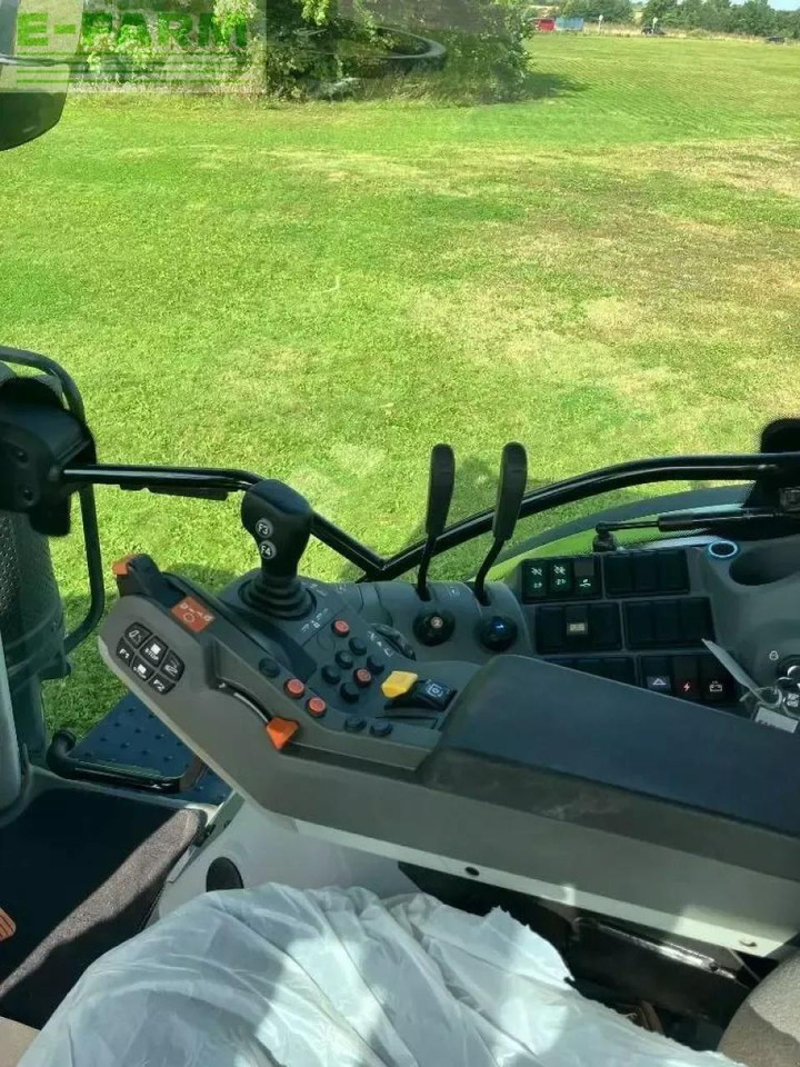 Farm tractor CLAAS arion 530 cis CIS