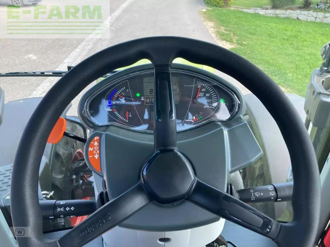 Farm tractor CLAAS arion 530 cmatic