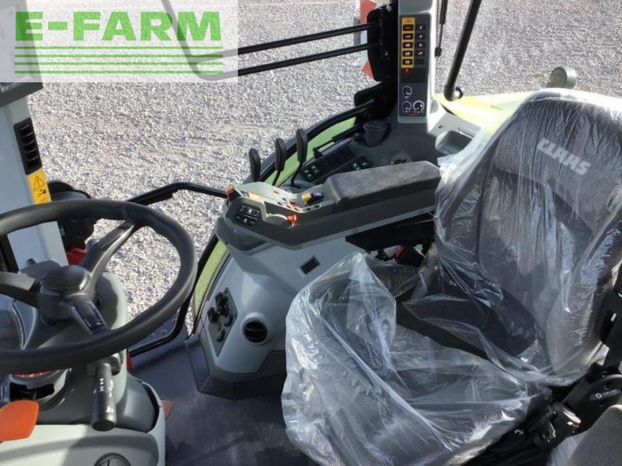 Farm tractor CLAAS arion 530 stage v