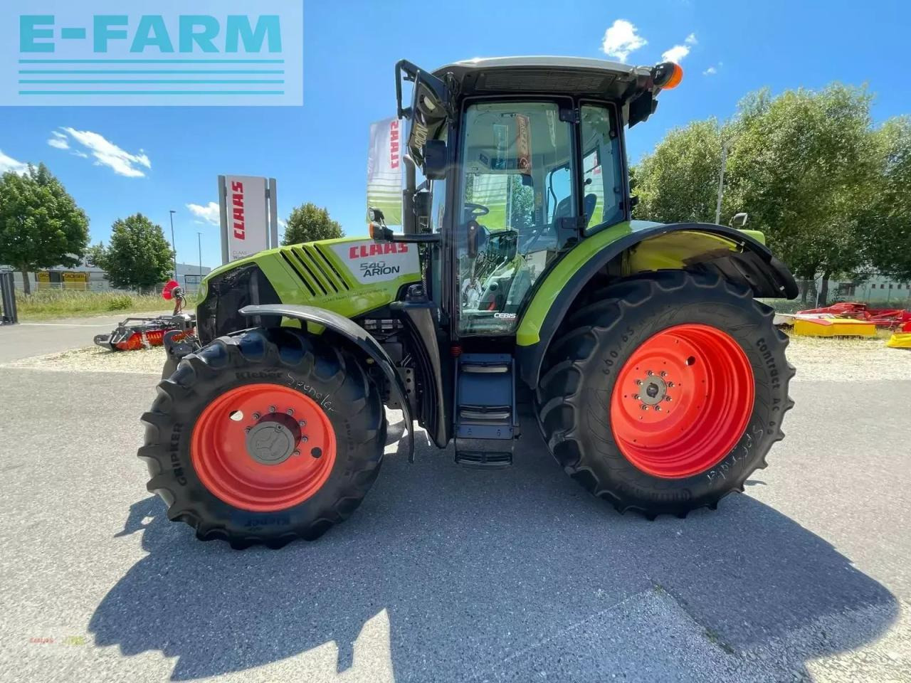 Farm tractor CLAAS arion 540 cebis