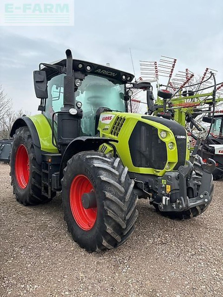 Farm tractor CLAAS arion 550