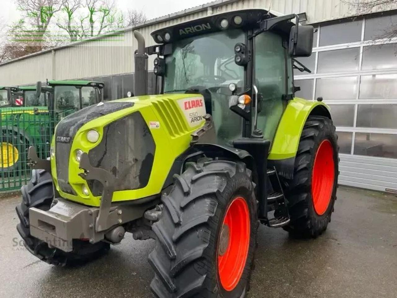 Farm tractor CLAAS arion 550
