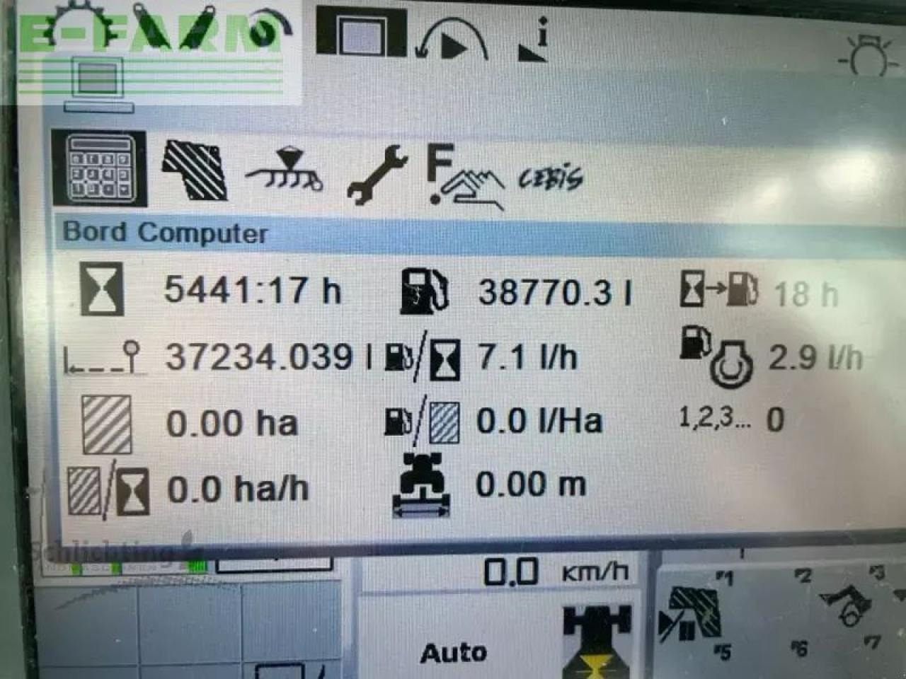 Farm tractor CLAAS arion 550