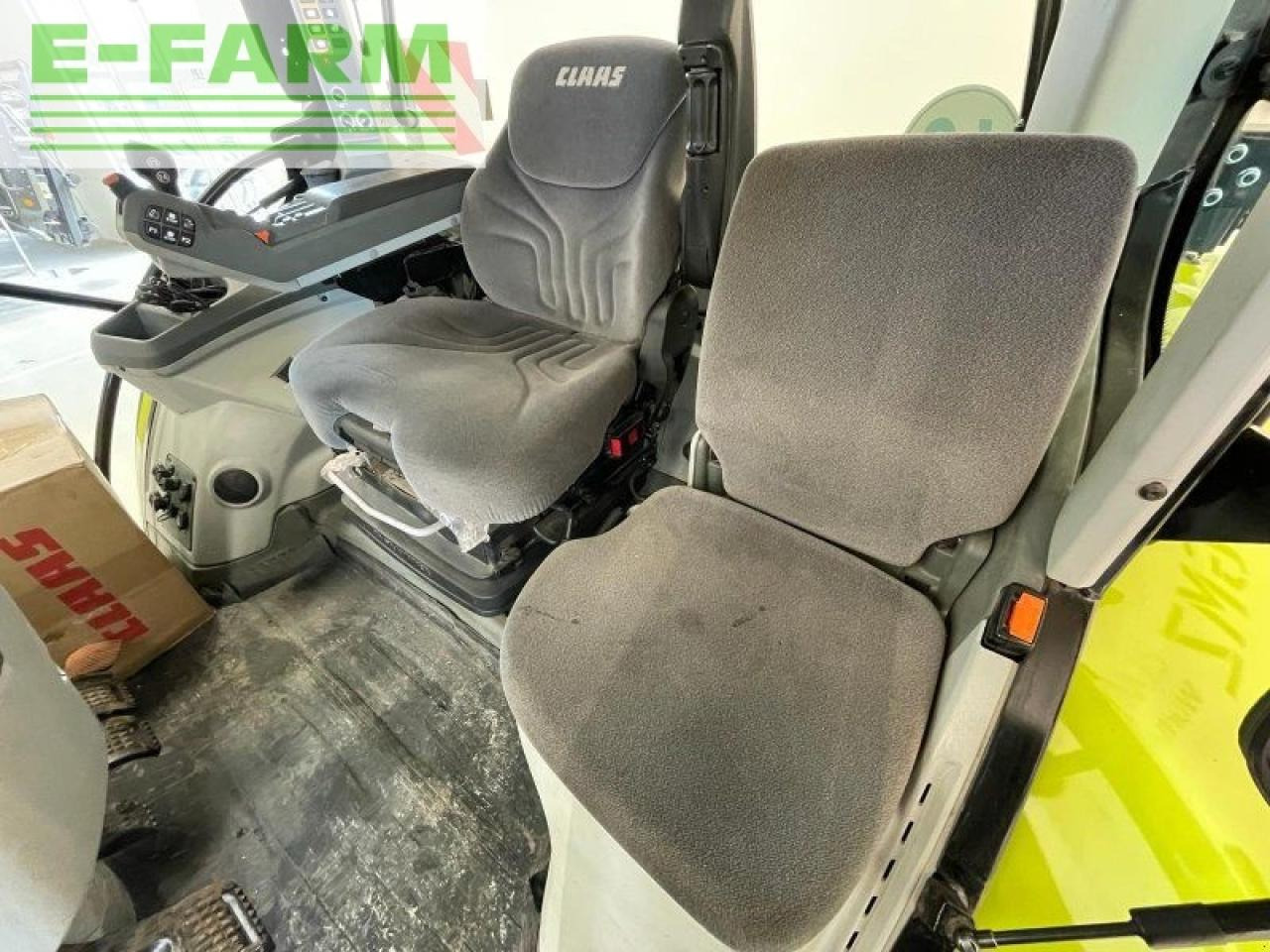 Farm tractor CLAAS arion 550 cis+