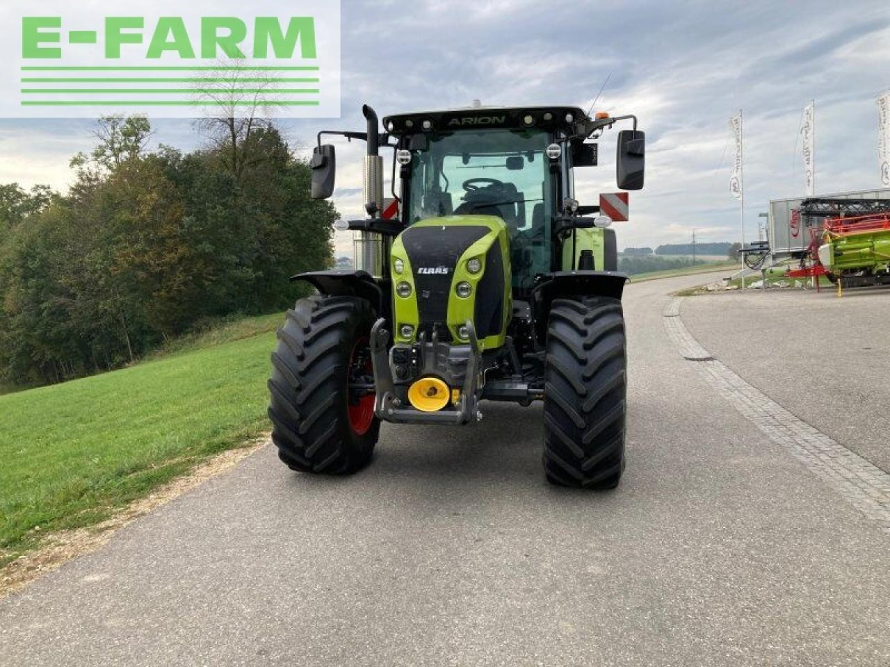Farm tractor CLAAS arion 550 cmatic