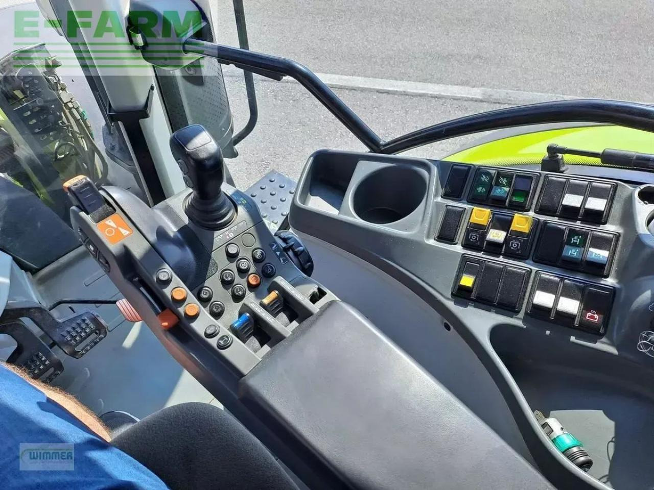 Farm tractor CLAAS arion 550 cmatic CMATIC