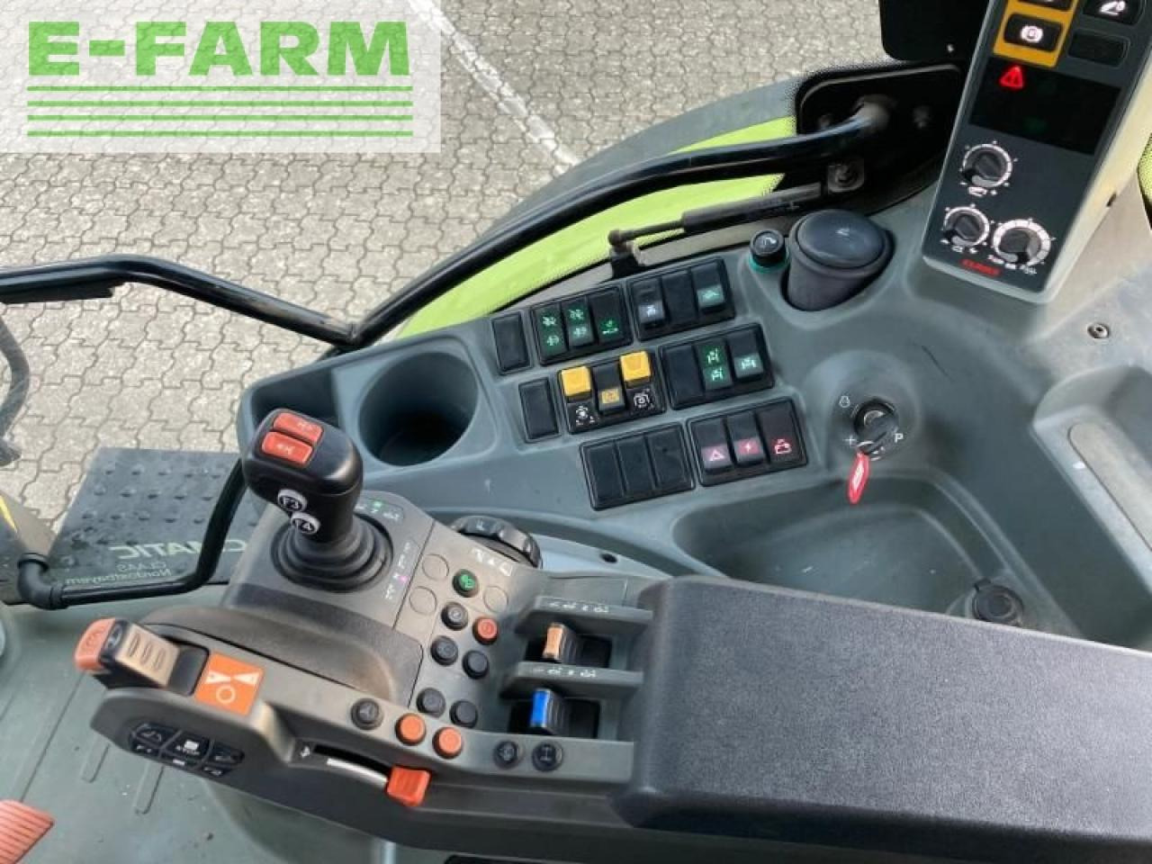 Farm tractor CLAAS arion 550 st4 cmatic