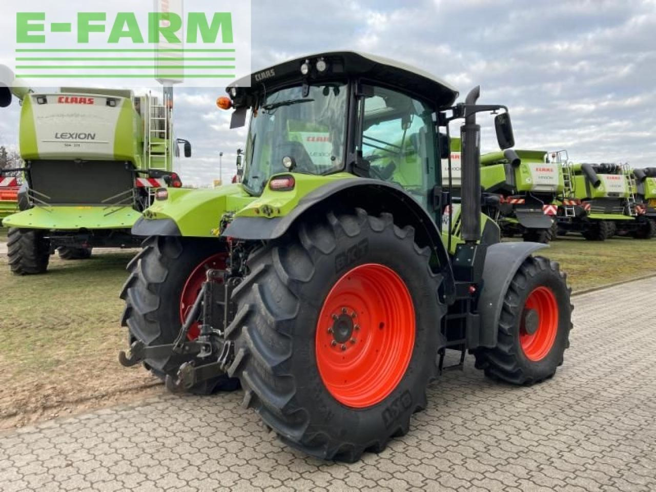 Farm tractor CLAAS arion 550 t3b