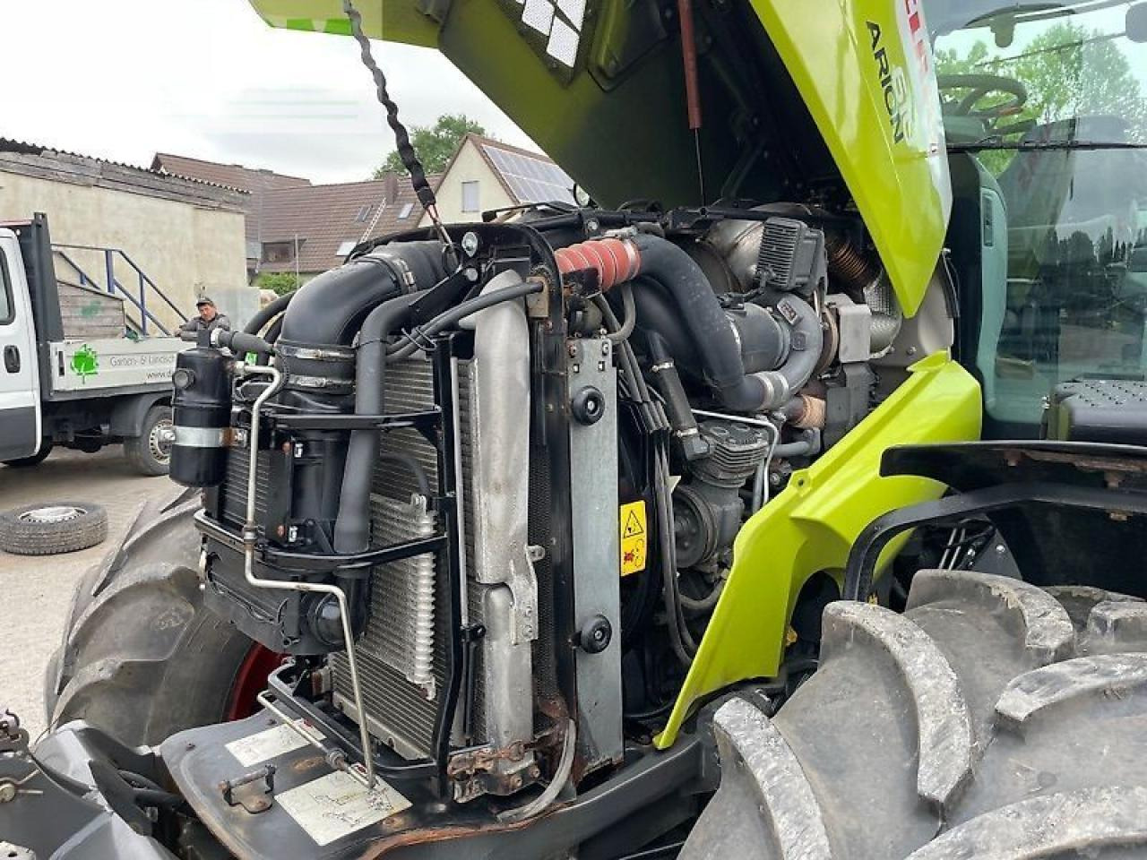Farm tractor CLAAS arion 610
